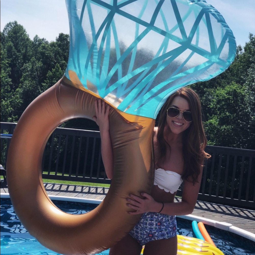 Meet your Posher, Madison